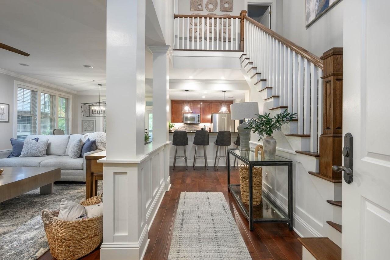 1090 Tailwater #F - Photo 2 of 13