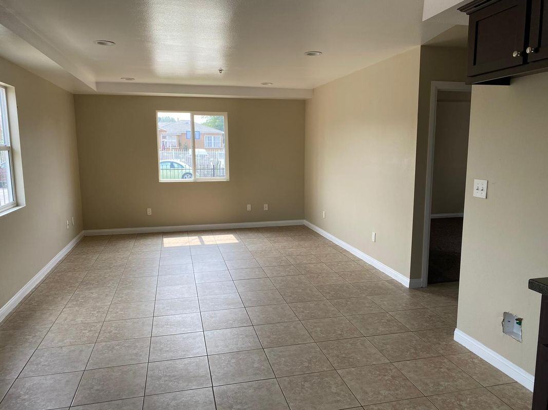 2307 E 117th St - Photo 2 of 16