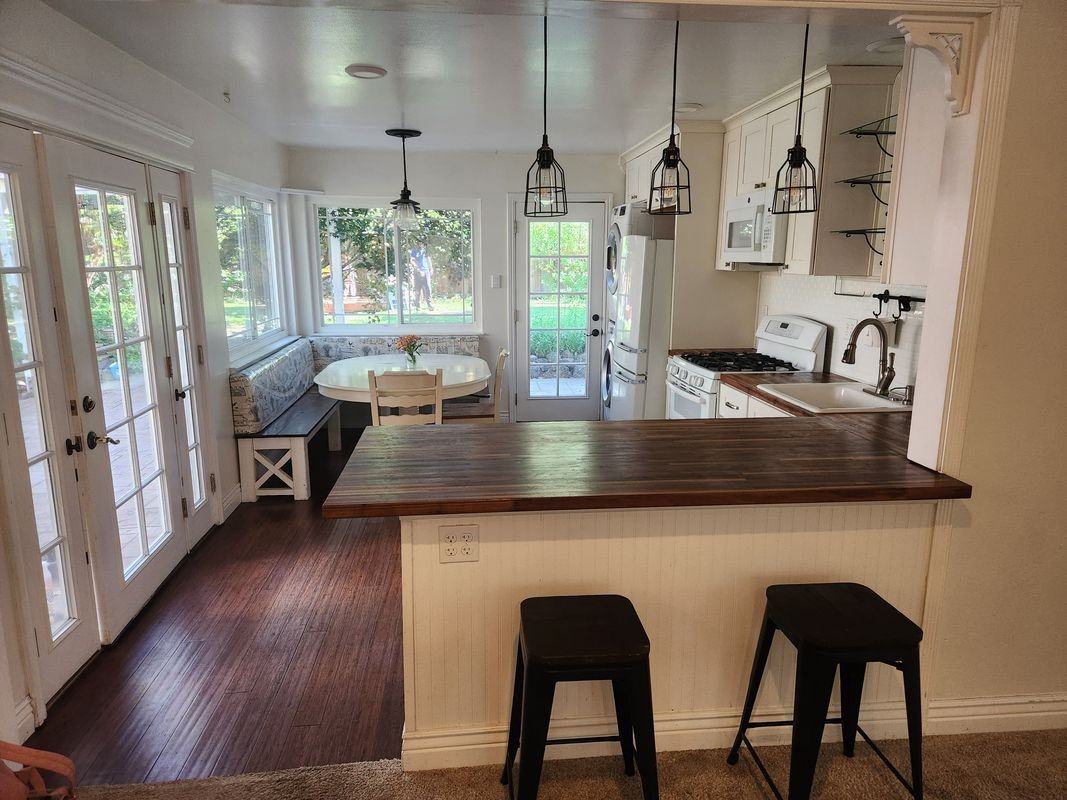 4118 Cobblestone Dr - Photo 2 of 13