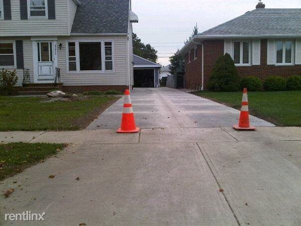 29488 Vinewood Dr - Photo 2 of 10