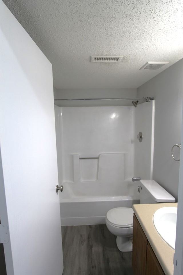 6320-6410 South 72nd Street - Photo 5 of 50