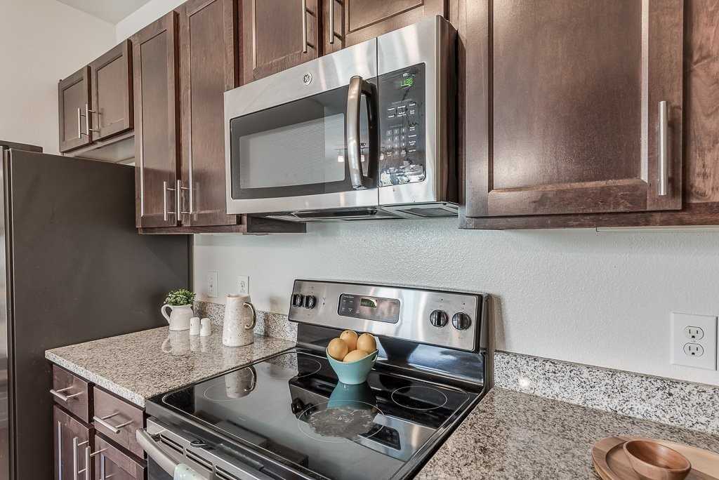 The Retreat - Photo 2 of 40