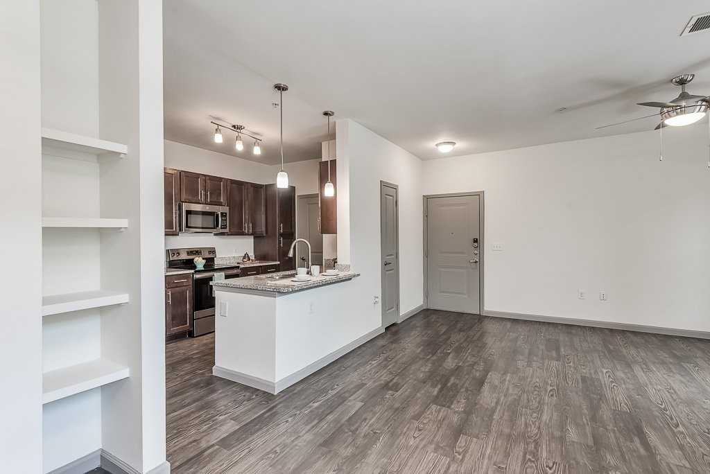 The Retreat - Photo 3 of 40