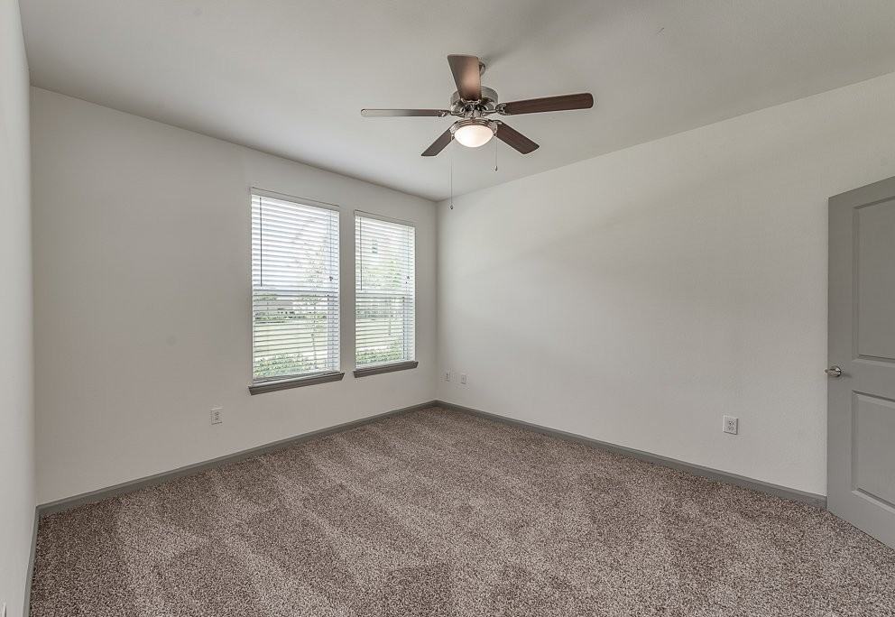 The Retreat - Photo 5 of 40