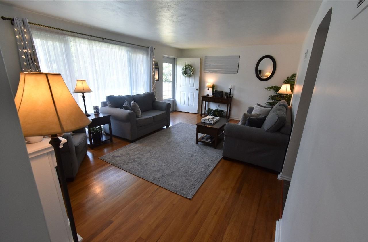 1709 Cornell Rd - Photo 3 of 12