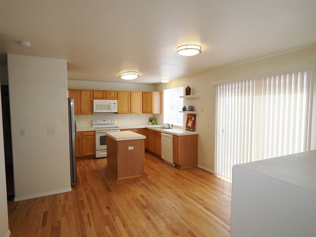 815 Riverview Ln - Photo 5 of 27