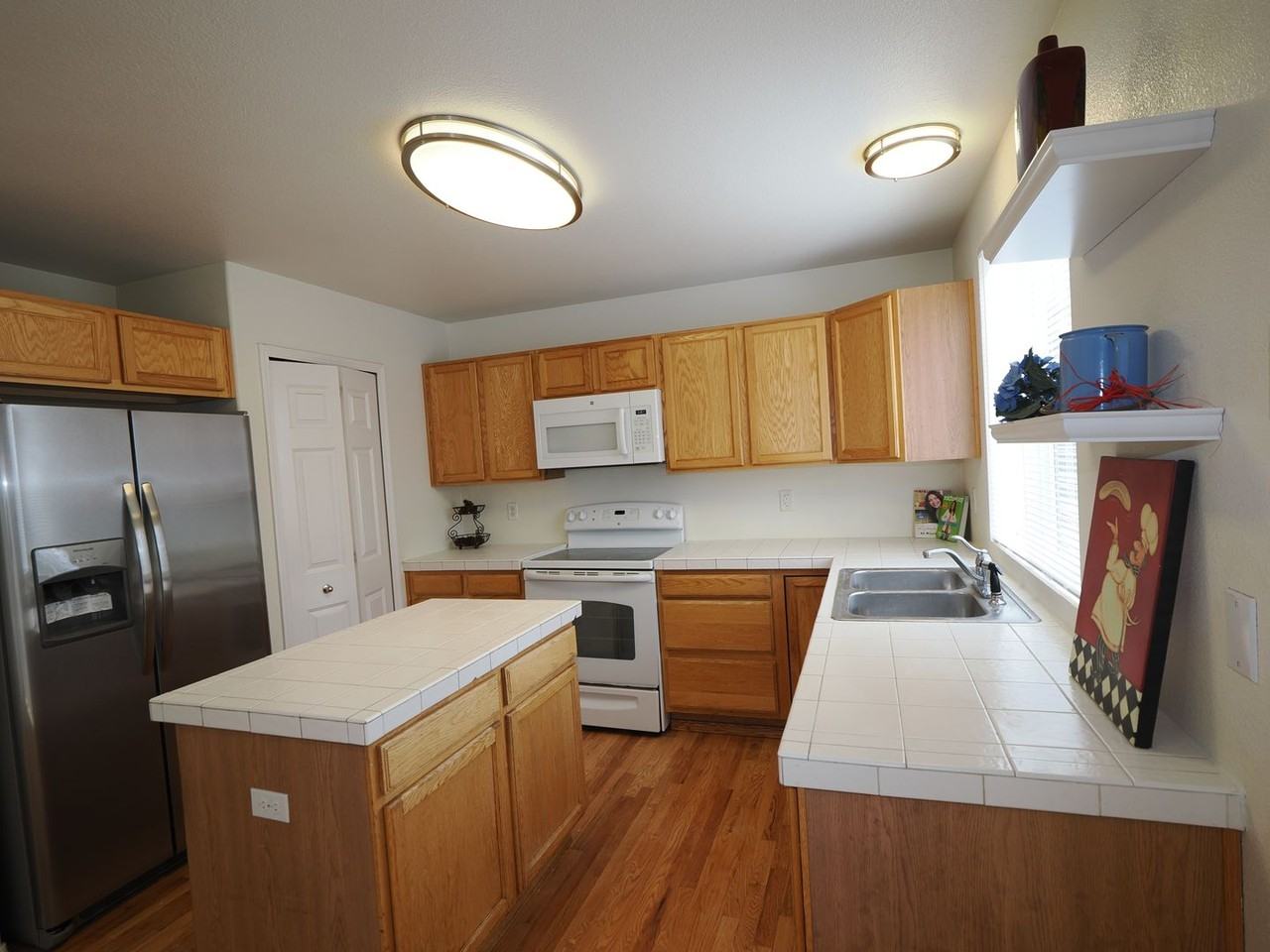 815 Riverview Ln - Photo 6 of 27