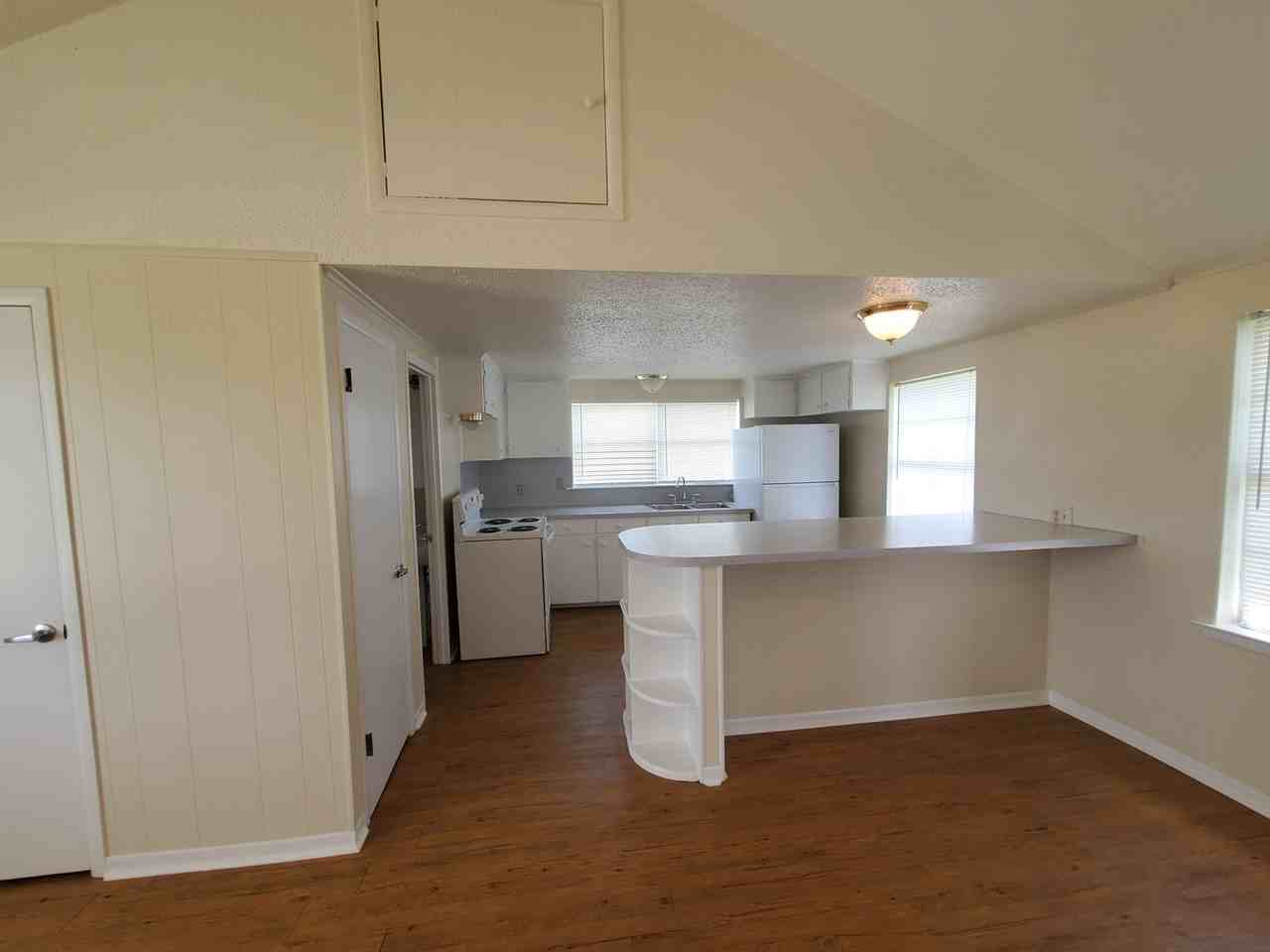 16543 Jamaica Inn Rd - Photo 2 of 13