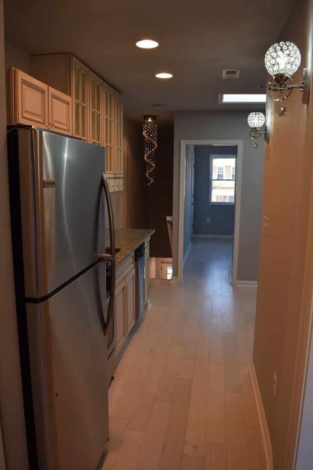 1705 Montello Ave Ne - Photo 4 of 18