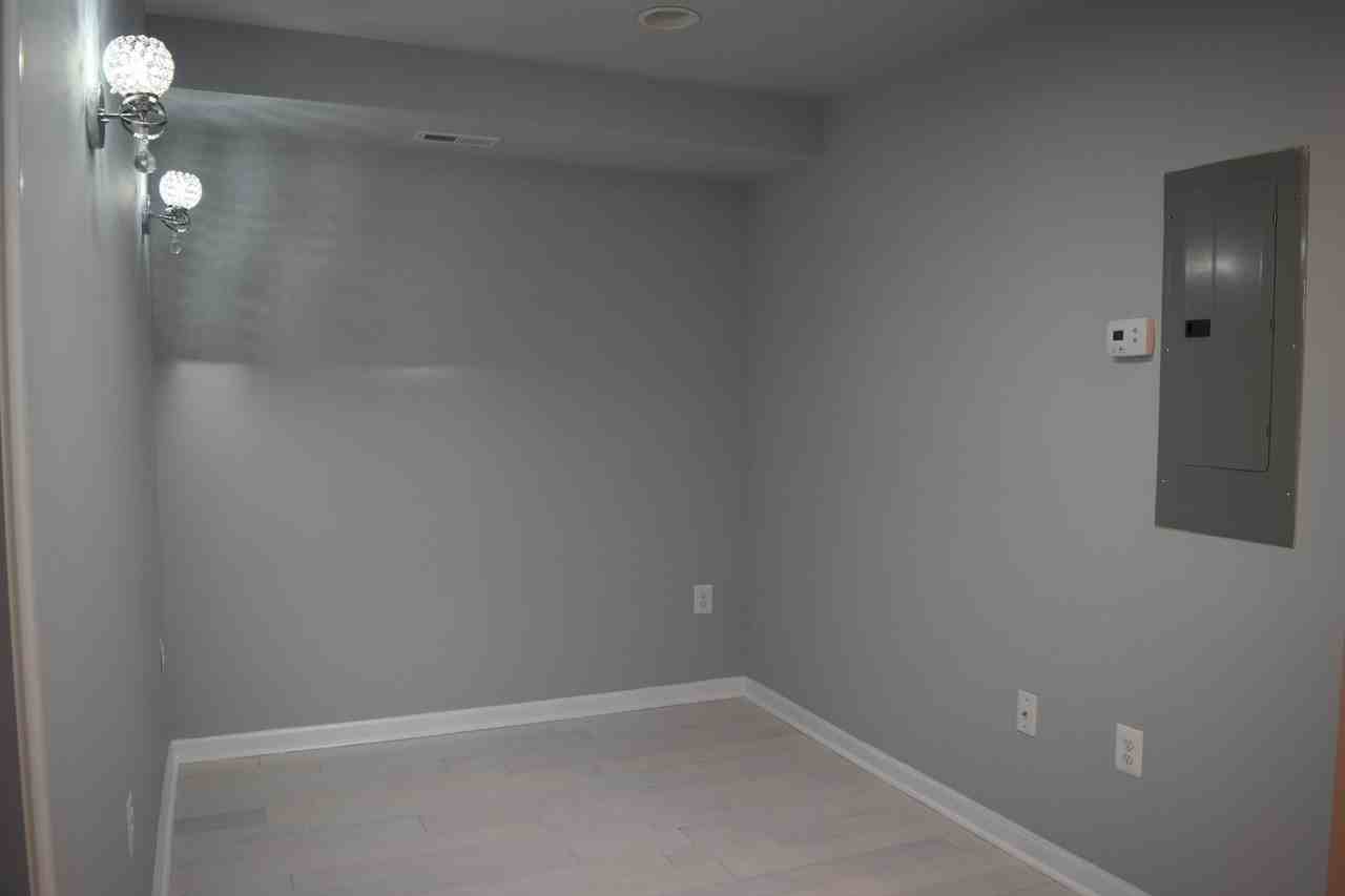 1705 Montello Ave Ne - Photo 4 of 18