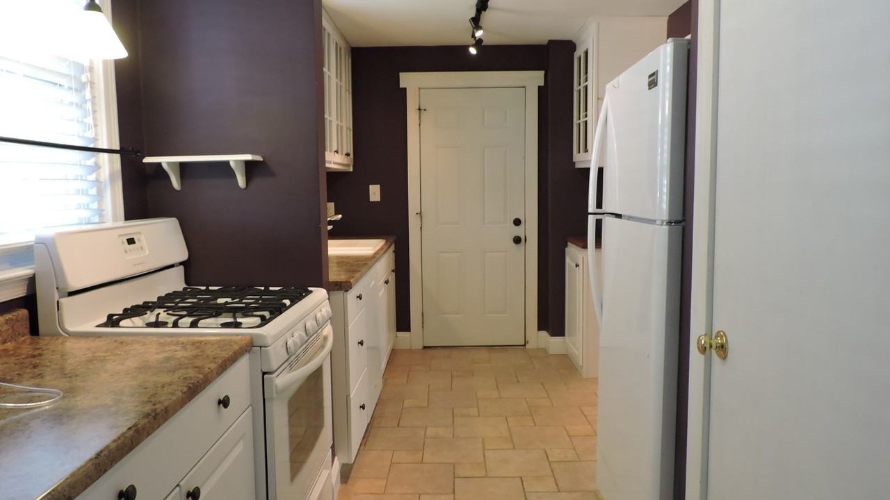1939 E Jonathan St - Photo 5 of 13