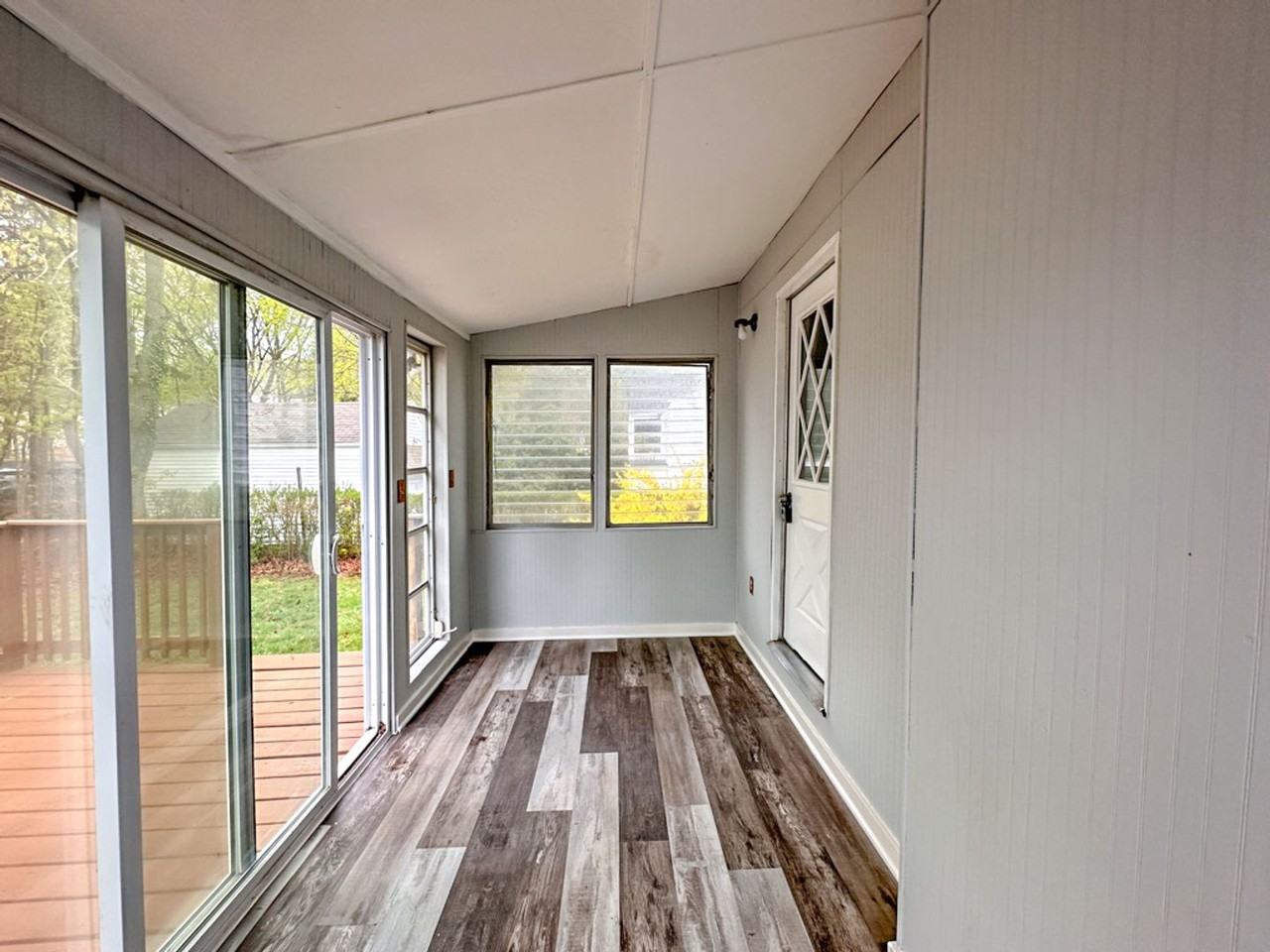 190 School Street - Photo 2 of 31