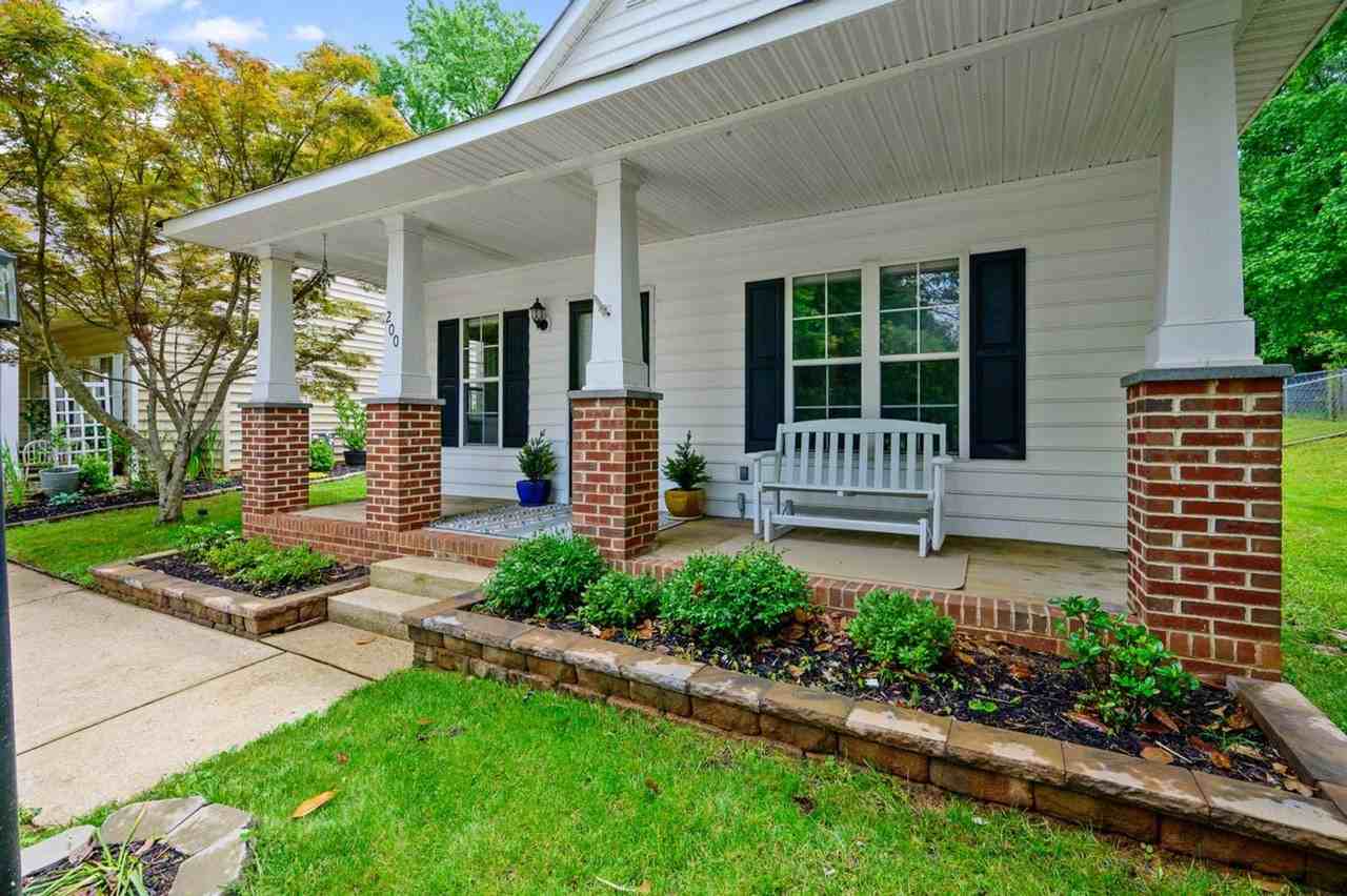 200 Highgate Cir - Photo 2 of 25