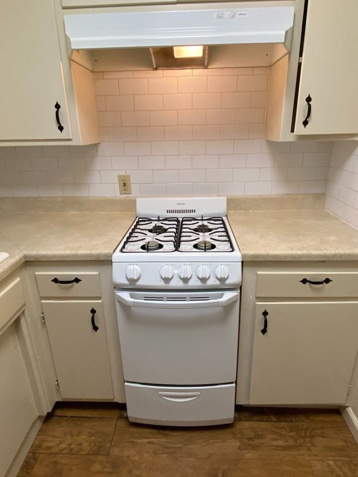 540 Gilbert Ave #2 - Photo 5 of 10