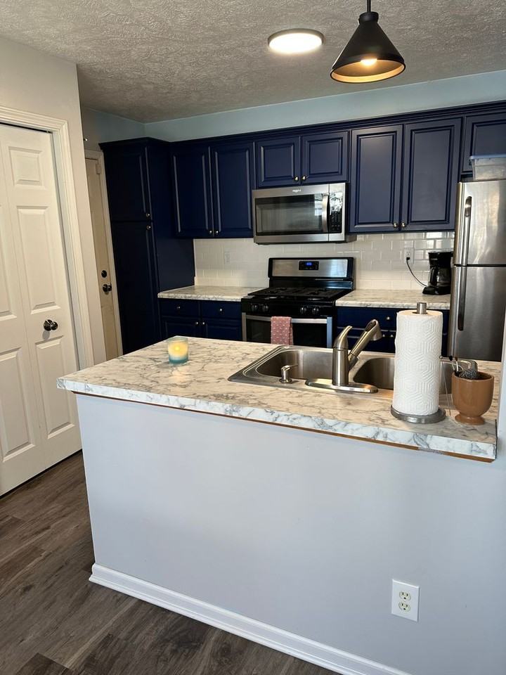 1557 Byfield Pkwy - Photo 2 of 10