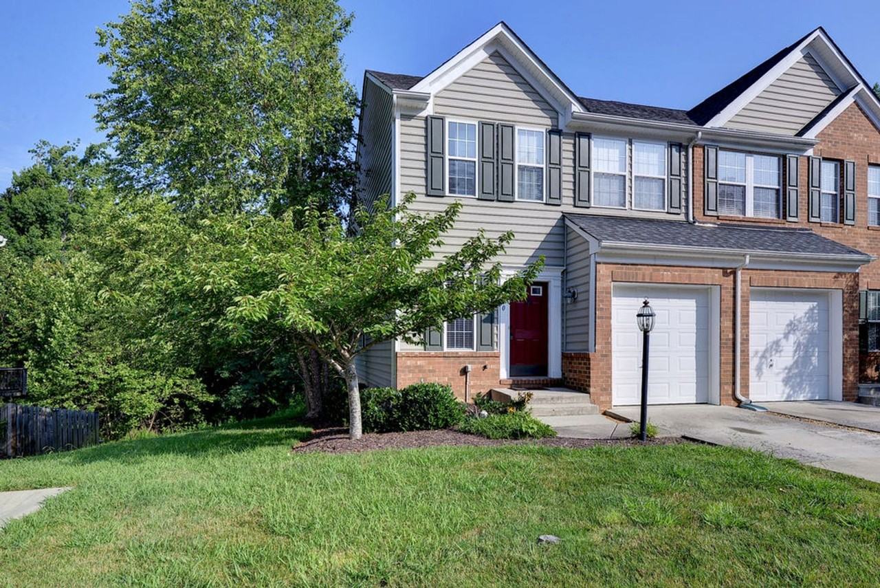 110 Daniels Dr - Photo 3 of 40