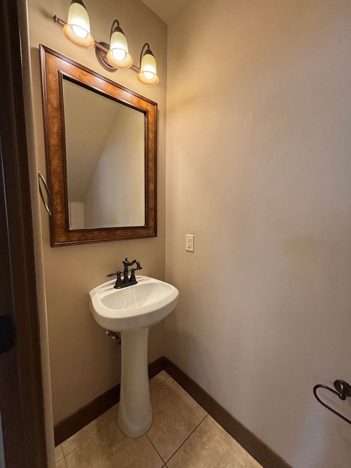 74 W 100 S - Photo 7 of 40