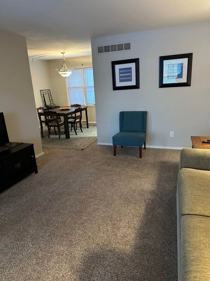 105 Dorothy Dr - Photo 3 of 18