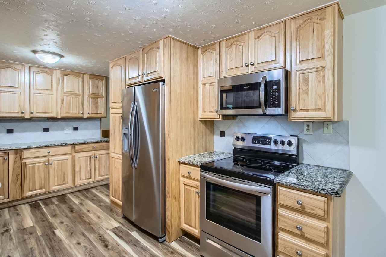 7925 Flower St - Photo 2 of 27