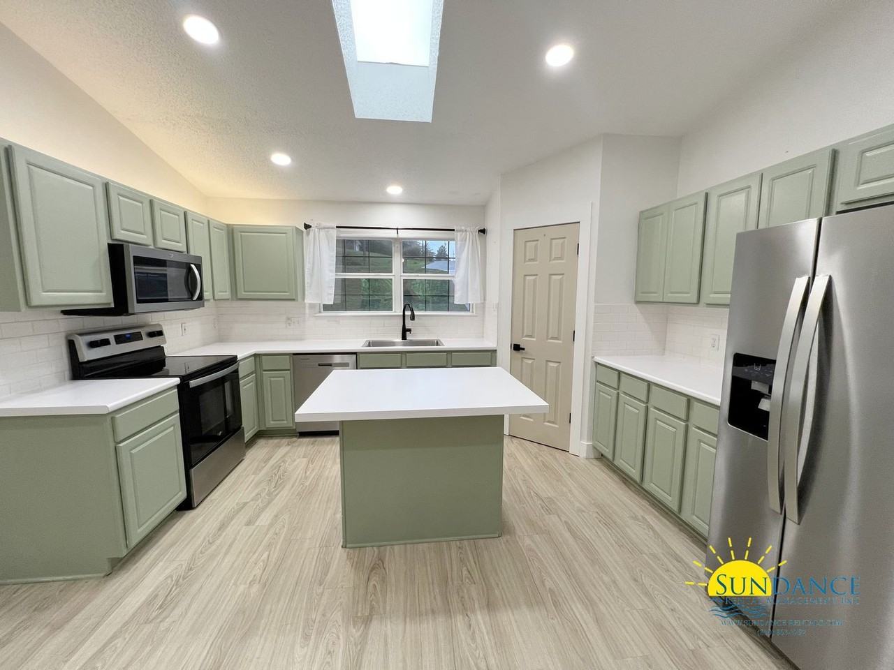 492 Jillian Dr - Photo 4 of 32