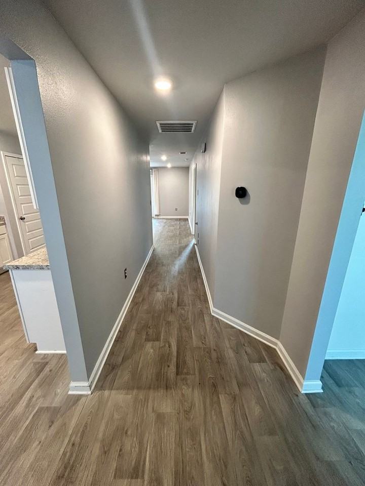 4047 Brighton Blvd - Photo 3 of 34