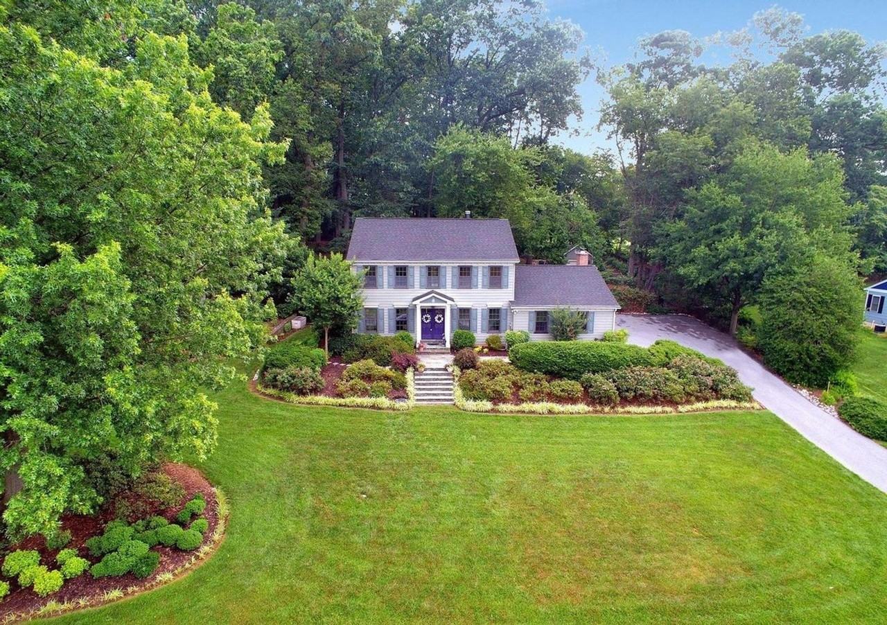 10095 Dudley Dr - Photo 2 of 36