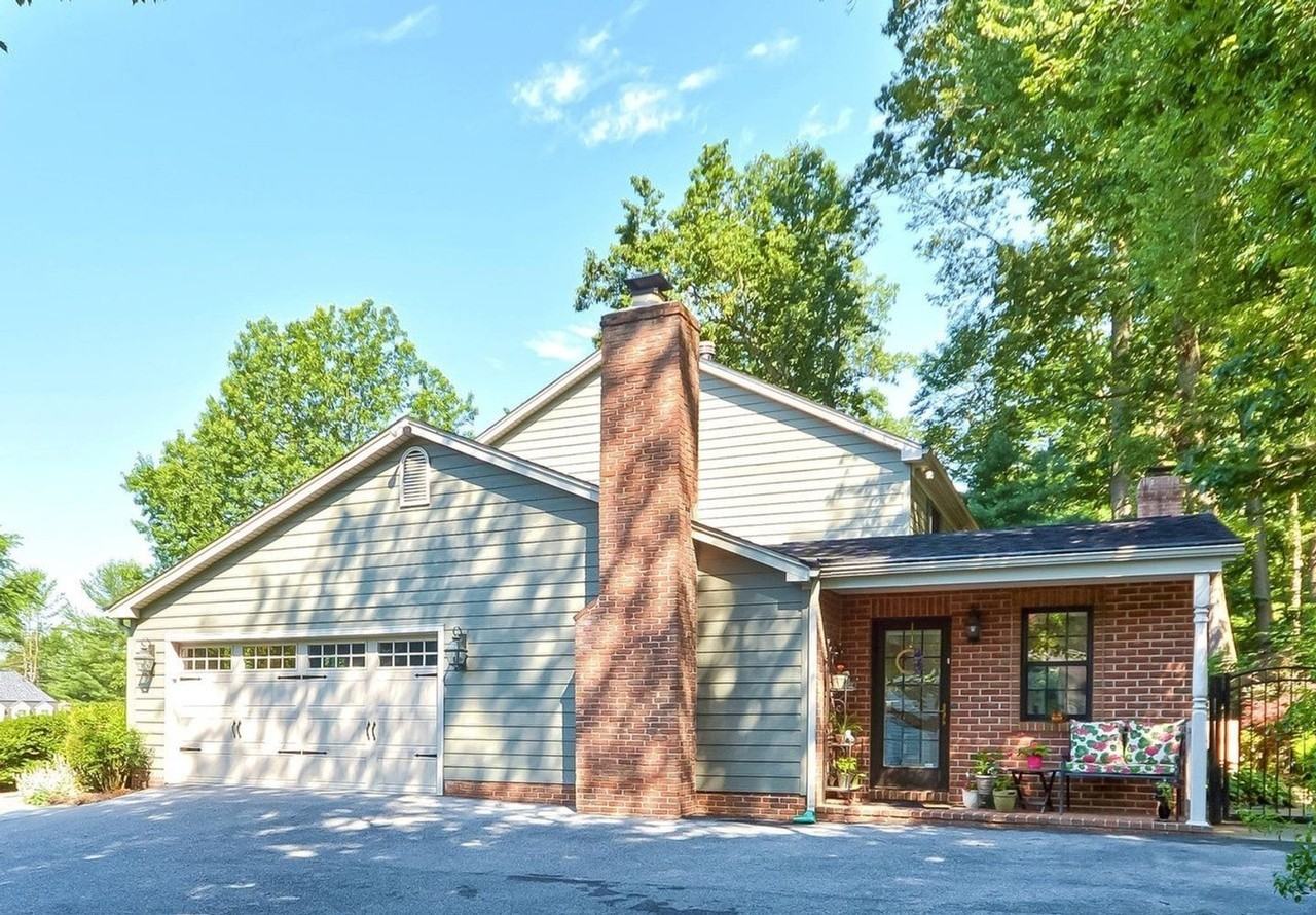 10095 Dudley Dr - Photo 3 of 36