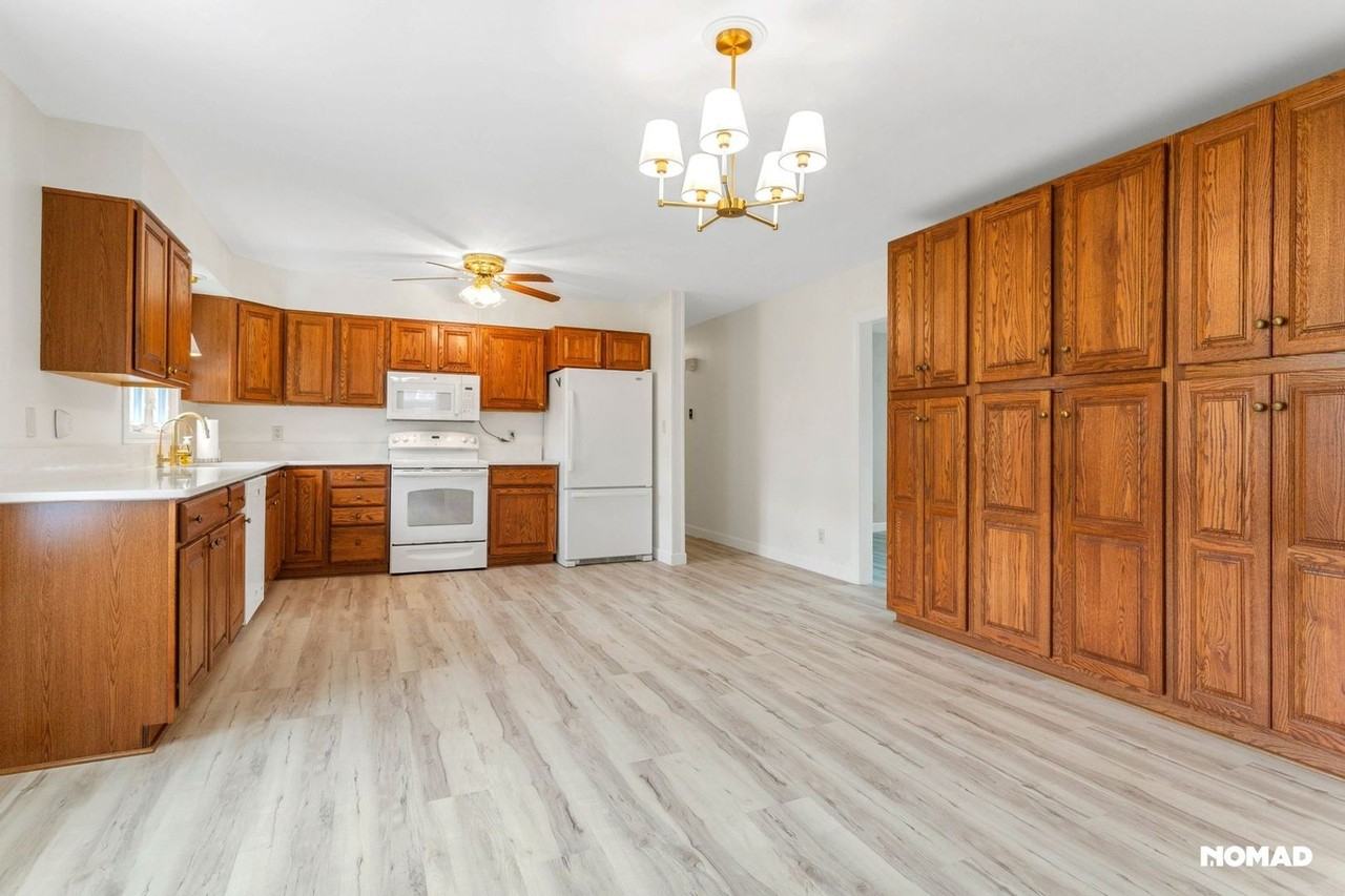 13535 Georgia St - Photo 3 of 26