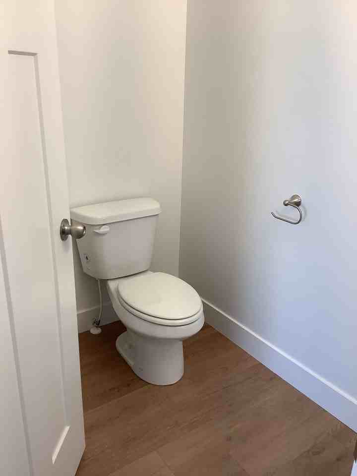 941 N Portman Way - Photo 3 of 19