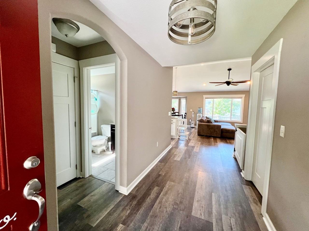 4728 Plumthicket Dr - Photo 2 of 27