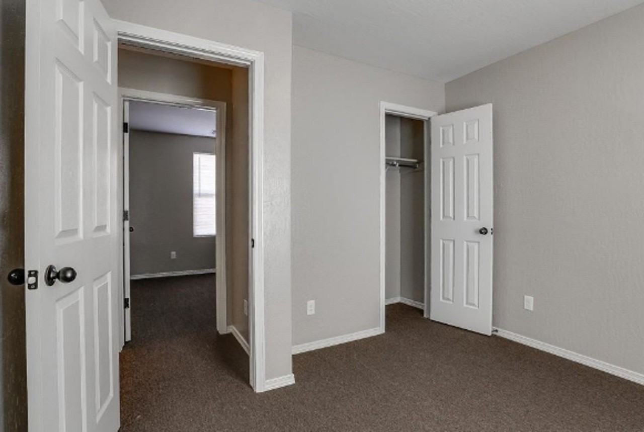512 Center Way - Photo 5 of 22