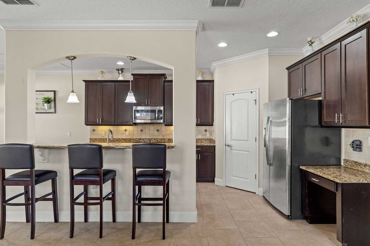 5201 Lake Hinden Cv - Photo 3 of 16