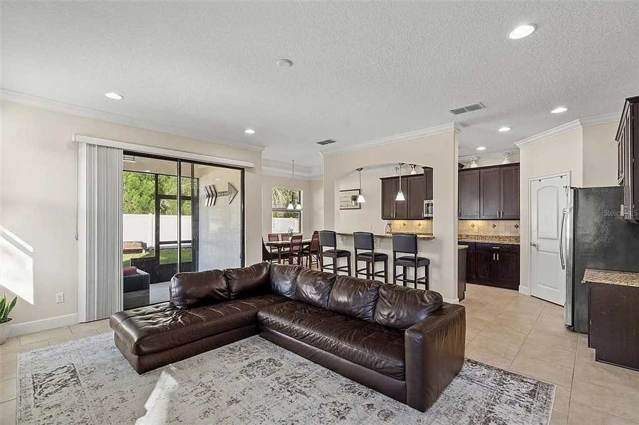 5201 Lake Hinden Cv - Photo 4 of 16
