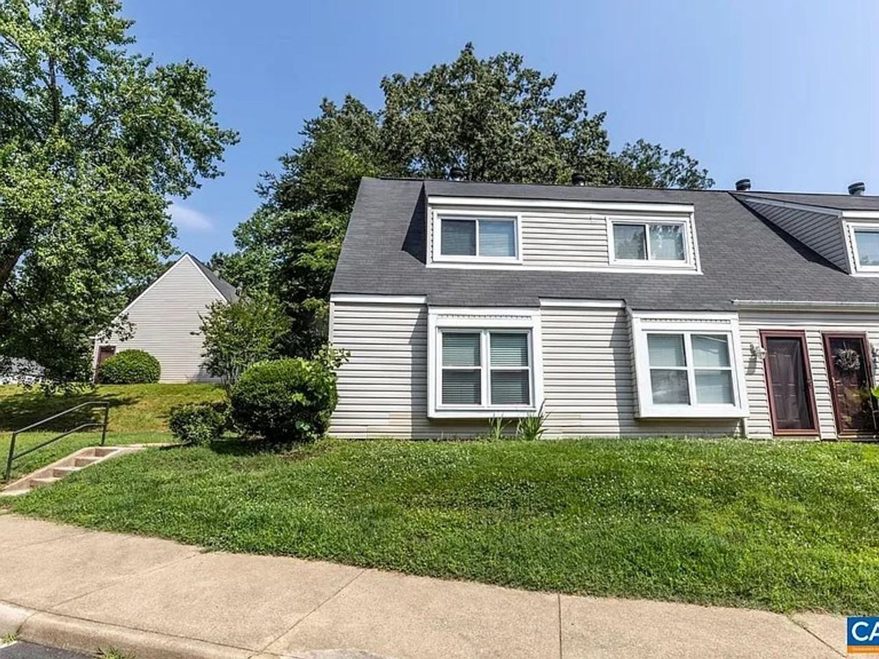 2707 Gatewood Cir - Photo 4 of 5