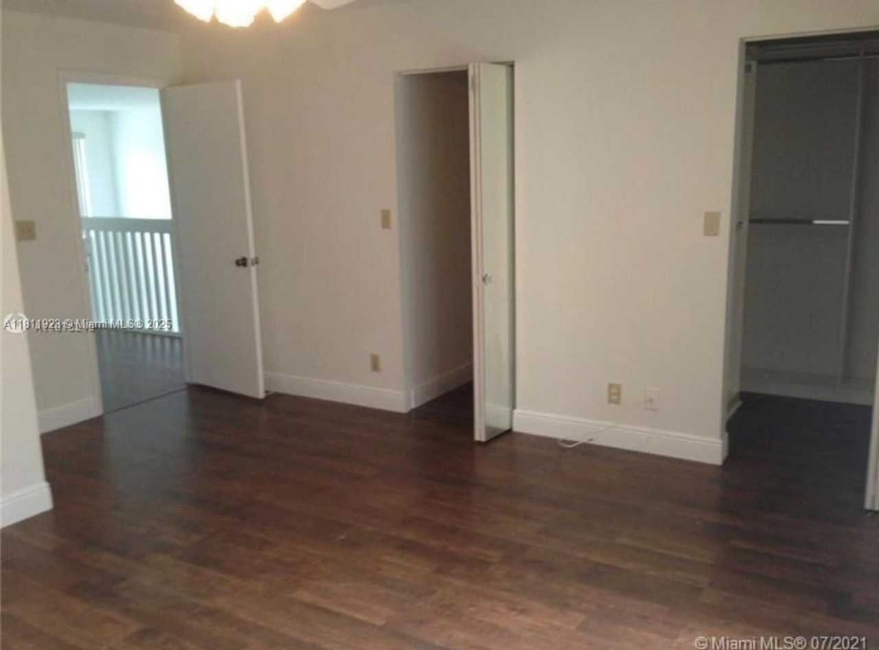 11591 N Open Ct - Photo 3 of 10
