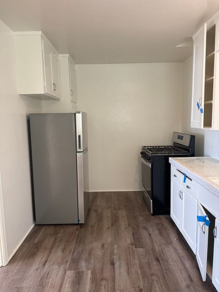 5008 Muir Avenue - Photo 3 of 14