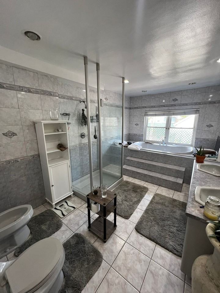 1735 Parkview Ave - Photo 2 of 12