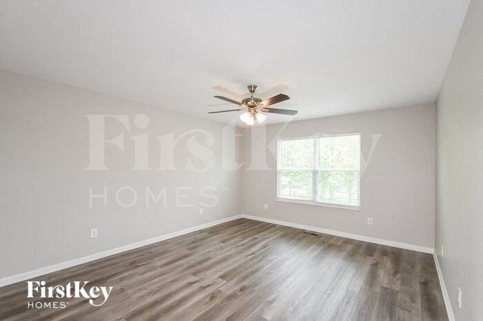 751 Carolina Way - Photo 3 of 15