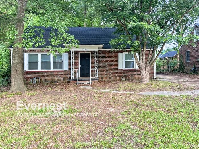 2325 Browns Mill Rd Se - Photo 2 of 28
