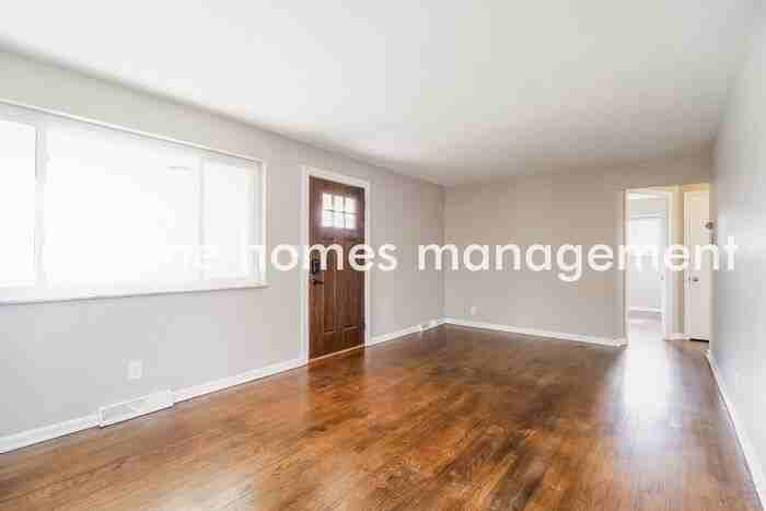 7096 Jeannie Ave - Photo 3 of 23