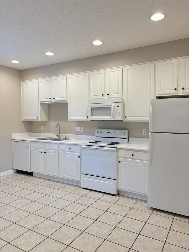 1606 Westen St #A - Photo 3 of 10