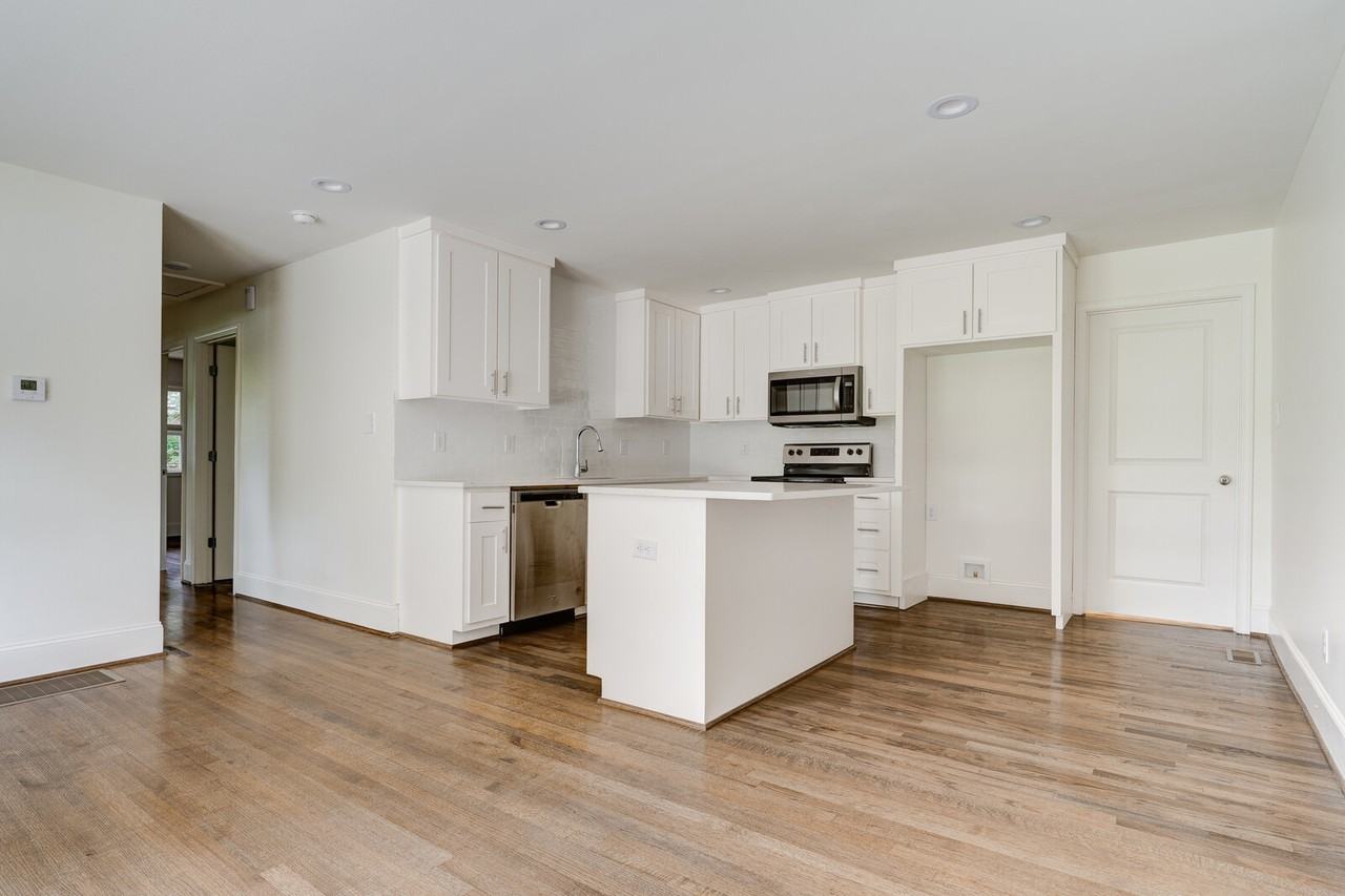 5196 Scenic View Dr #NA - Photo 7 of 20