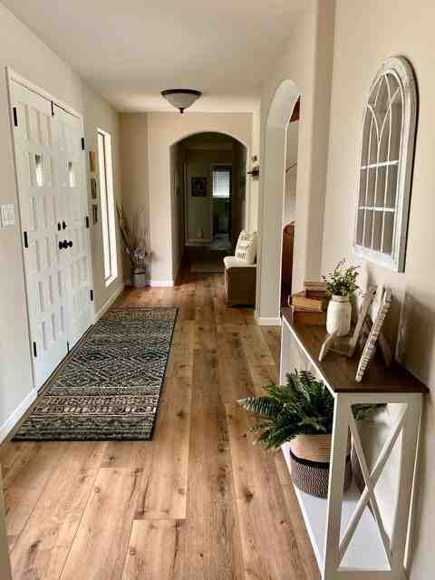 616 Banbury Ct #NA - Photo 2 of 27