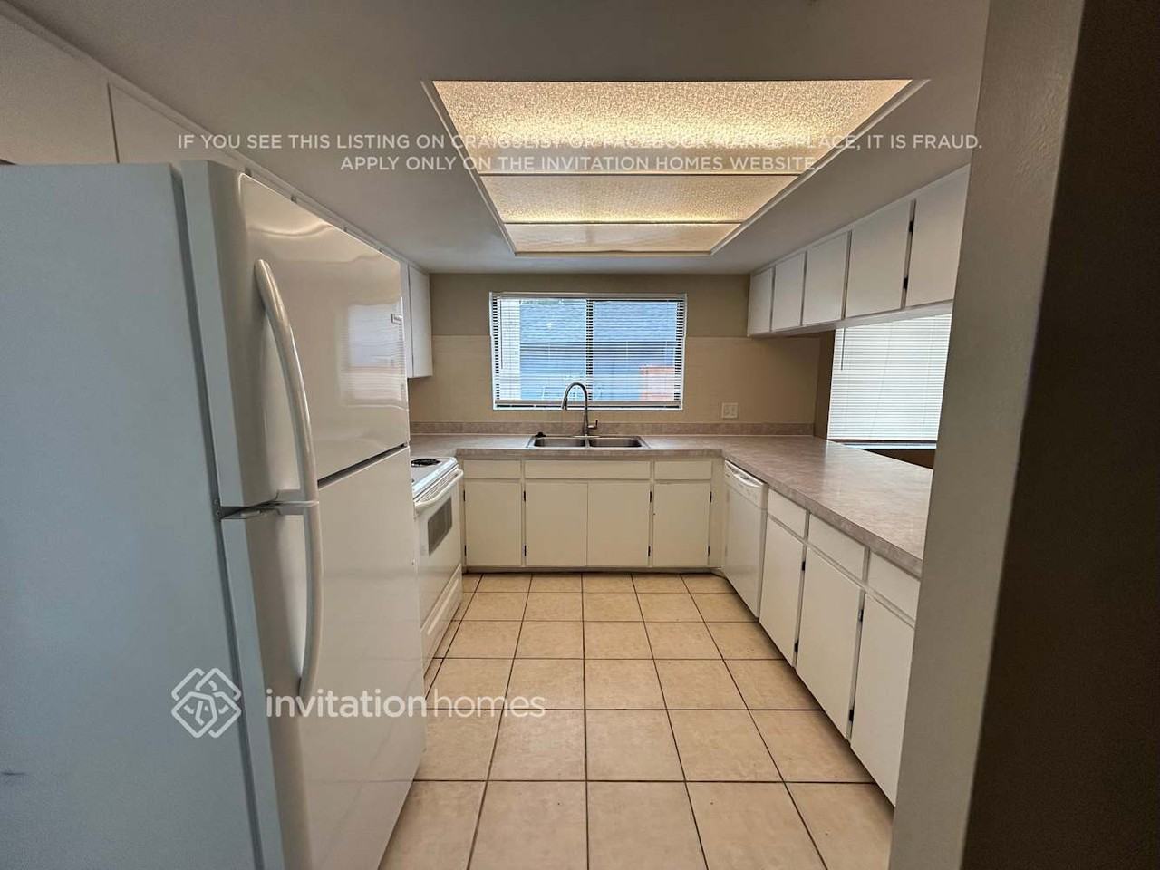 2501 E Timberlane Dr - Photo 4 of 18