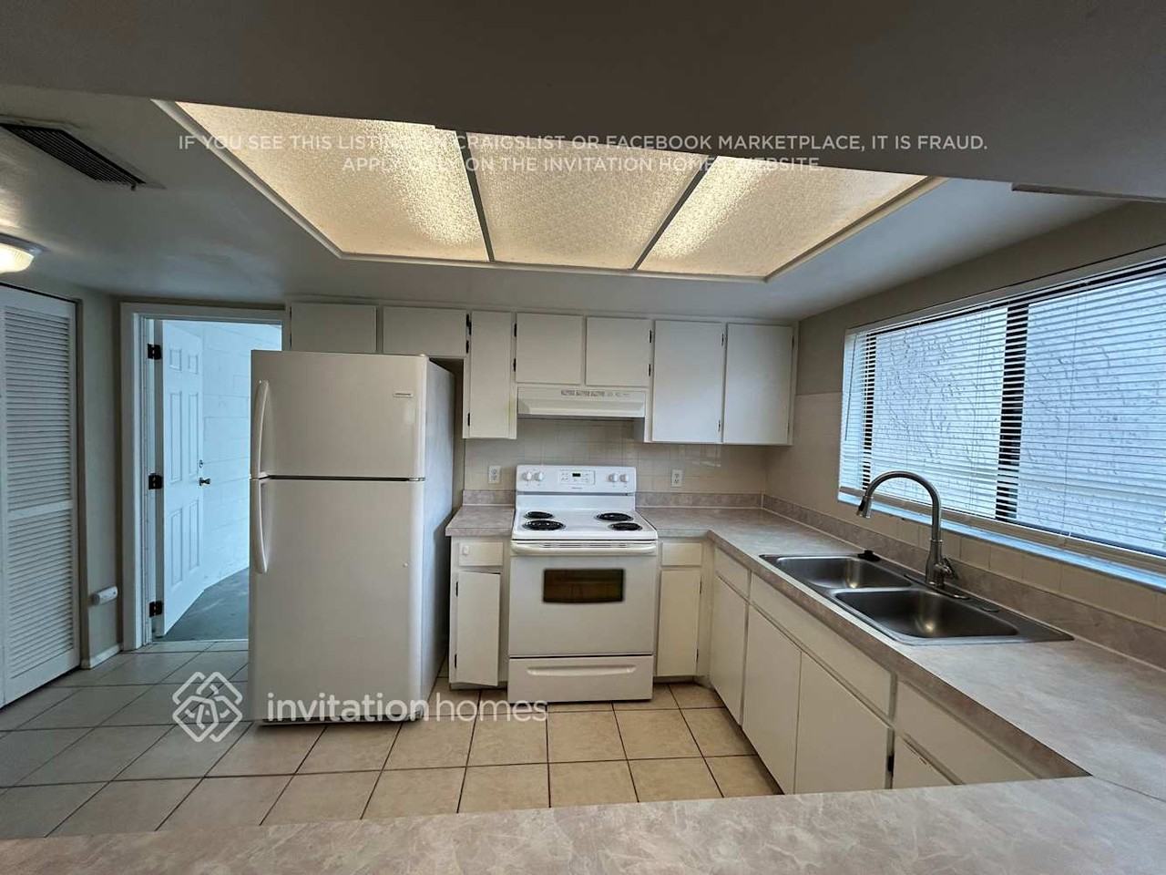 2501 E Timberlane Dr - Photo 5 of 18