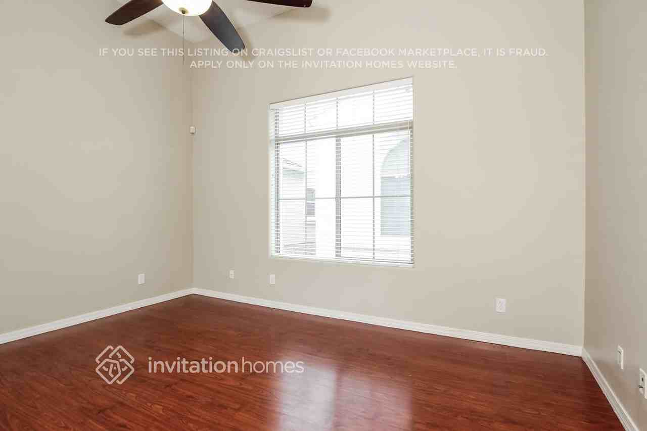 16121 N 21st Ln - Photo 3 of 16