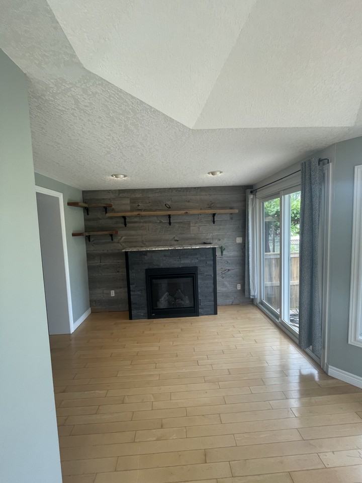 23 Rodgers Road - Photo 4 of 16