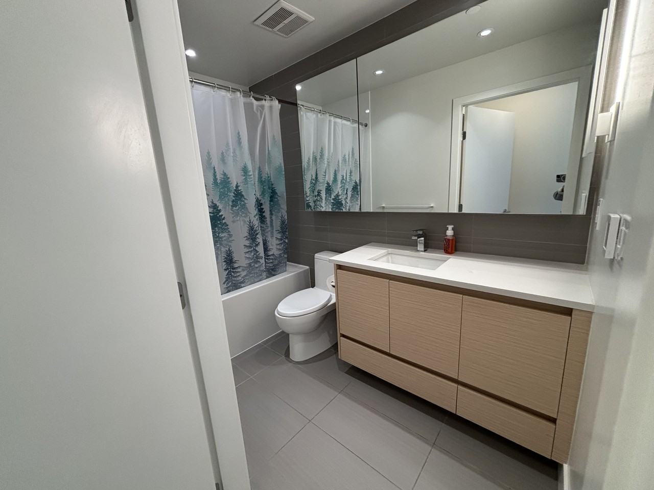 3538 705-3538 Sawmill Crescent #705 - Photo 3 of 15