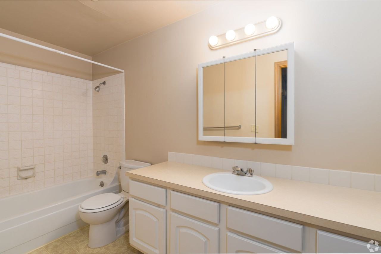 WillowWood Village Apts - Photo 5 of 20