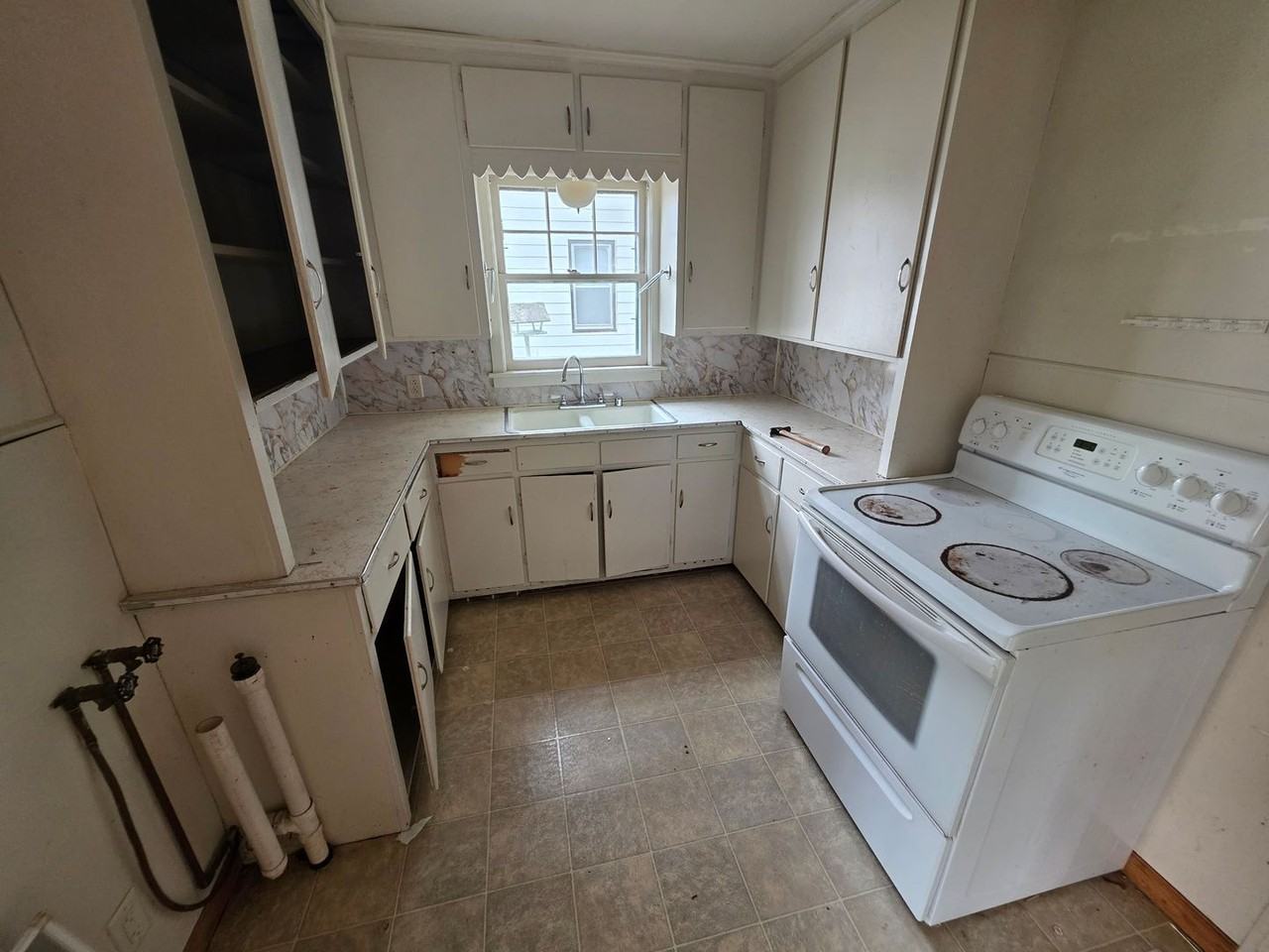 1002 5th Avenue - Photo 3 of 18